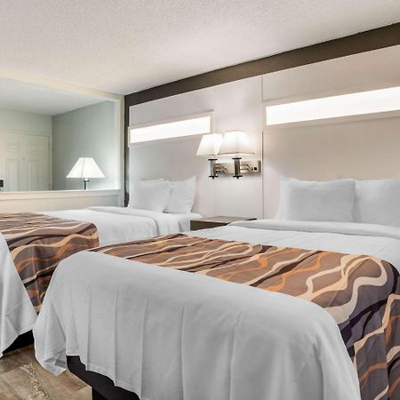 Baymont By Wyndham Montgomery Al Εξωτερικό φωτογραφία