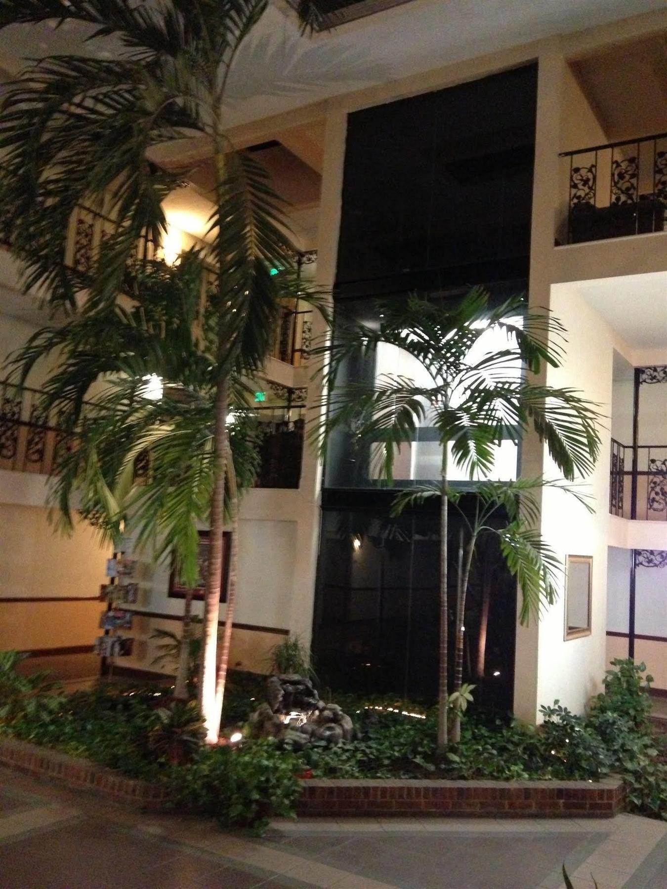 Baymont By Wyndham Montgomery Al Εξωτερικό φωτογραφία